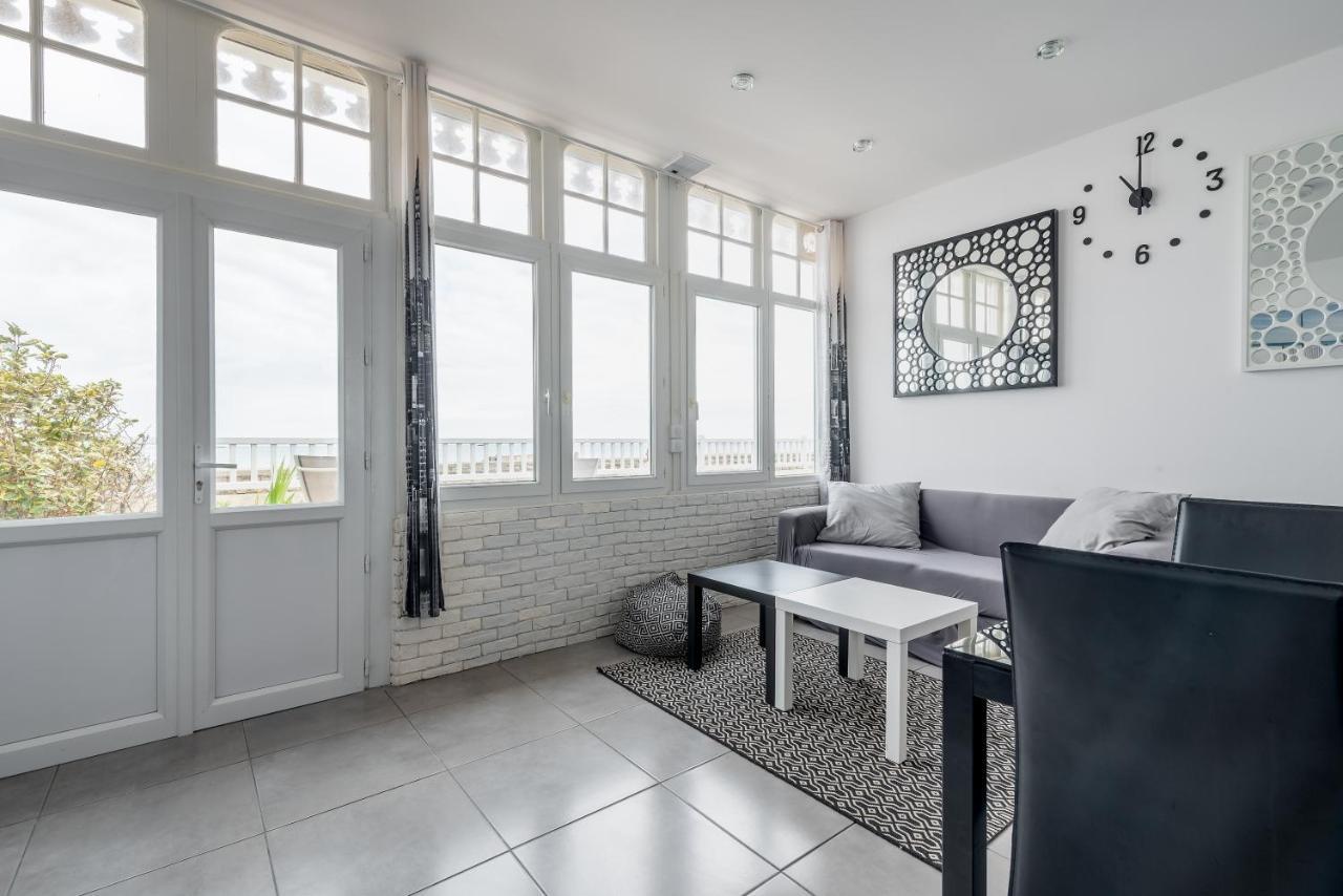 Appartement En Front De Mer Avec Terrasse Et Vue Mer Arromanches-les-Bains Kültér fotó